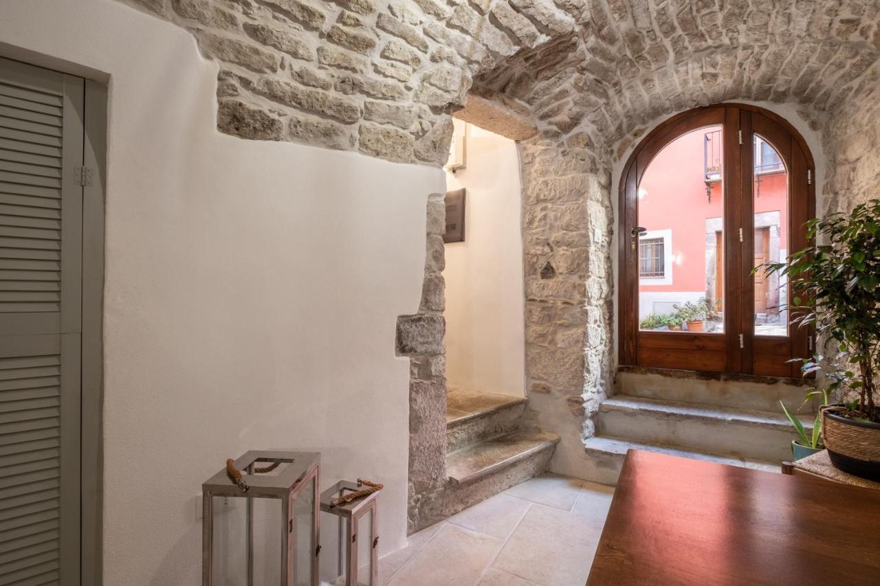 Dimora Sant'Ignazio Guest House บอซา ภายนอก รูปภาพ