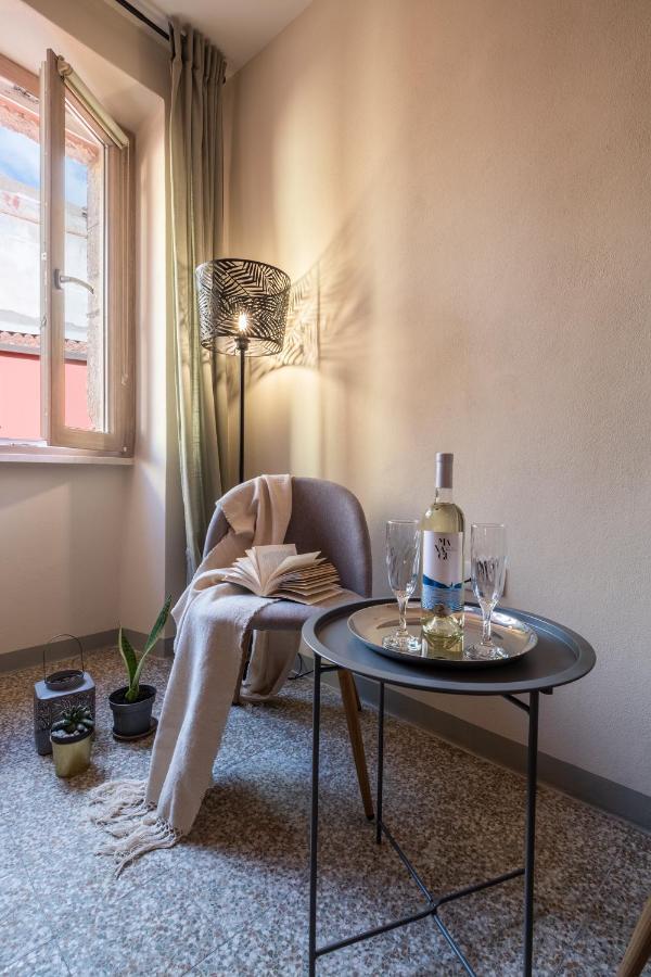 Dimora Sant'Ignazio Guest House บอซา ภายนอก รูปภาพ
